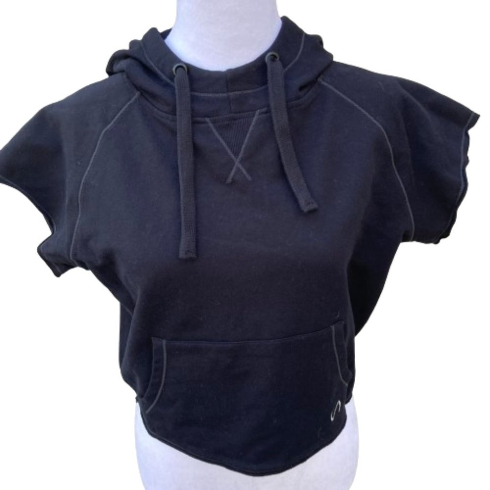 TLF Women's Hoodie Black Cropped Raglan Short Sleeve with Kangaroo Pocket, Small